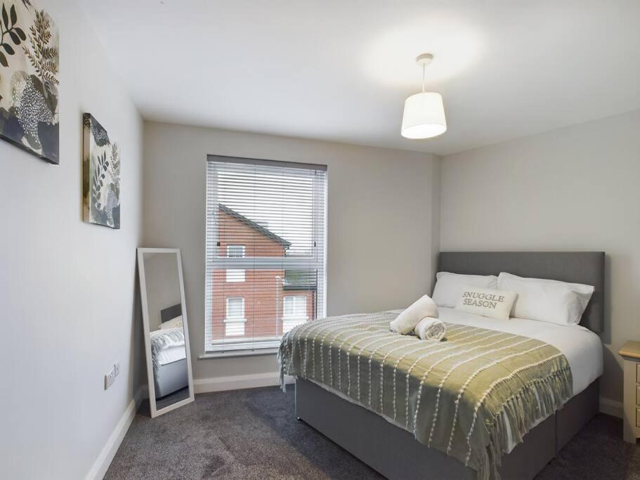 Contemporary 2-Bedroom Apartment Belfast Exterior photo
